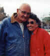 vern_pat_yard.jpg (111970 bytes)